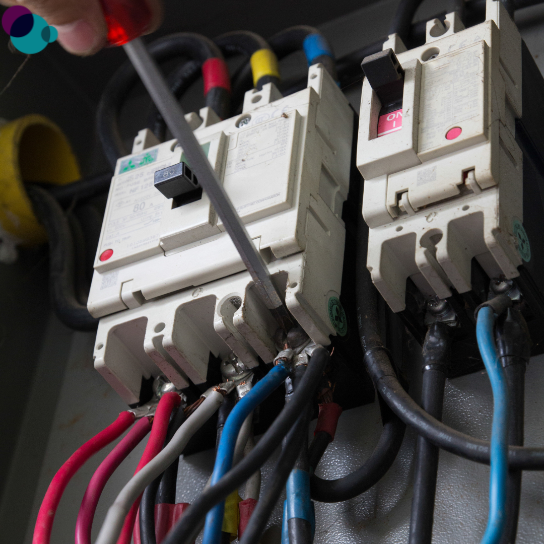 imagem do curso de Circuito Elétrico